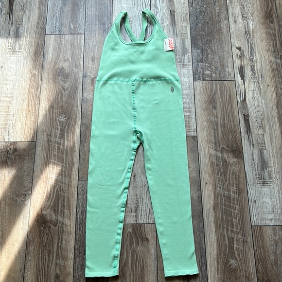 NWT Free People FP Movement Free Throw Onesie Sage Brush XL - Picture 2 of 12